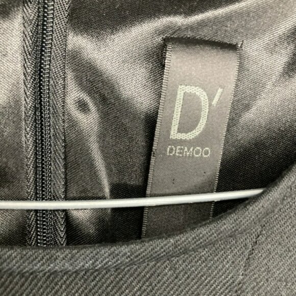 Asymmetric draped dress - Picture 4 of 8